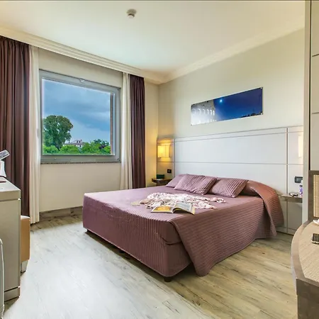 Szálloda Ardeatina Park 4*