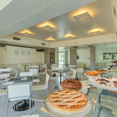 Hotel Ardeatina Park 4*