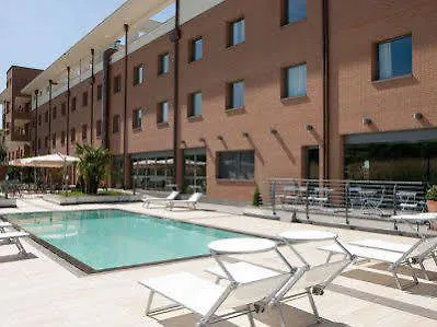 Hotel Ardeatina Park 4*