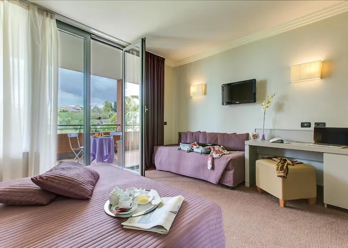 Hotel Ardeatina Park Castel di Leva